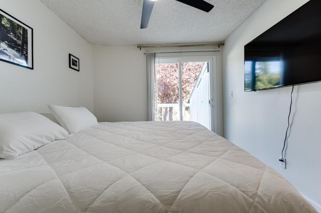Retreat Near Uo, Autzen Stadium, Amazon Park 尤金 外观 照片